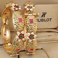 Paire de bracelets à vis plaqués or de qualité supérieure (2) Combo de bracelets traditionnels indiens pour femmes idéal pour les mariages et les fêtes