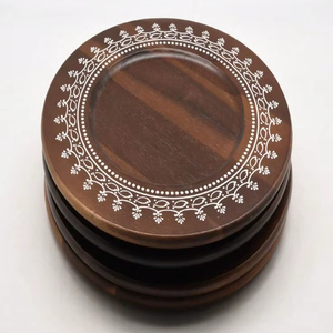 Plato de Madera Maciza con Borde Tallado, Plato Redondo Decorativo de Madera para Cena, Vajilla Rústica para Banquetes, Plato para Servir - Product Image 1