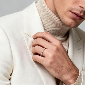 Anillo de boda para hombre Jeulia curvado, retorcido, acabado arenado, bicolor, a la moda - Product Image 6