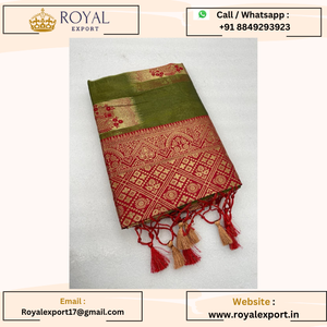 Superbe sari en organza doux Banarasi pur de couleur verte avec chemisier en brocart épais - Product Image 3