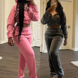 Ensemble 2 pièces personnalisé sweat-shirt pour femme avec patch de broderie vieilli sweat-shirt à capuche et pantalon de survêtement zippés ensemble survêtement pour femmes - Product Image 1