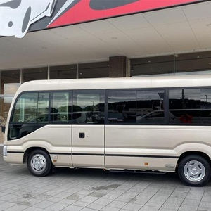 Compre Autobús de Pasajeros Toyota Coaster de 24 Asientos Usado y Económico con Volante a la Izquierda en Venta - Product Image 1
