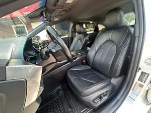 Toyota Avalon XLE AWD 2021 con Asientos de Cuero, Techo Panorámico y Transmisión Automática - Product Image 6