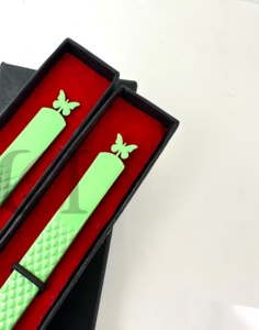 Pince à épiler en acier inoxydable à 90 degrés pour extensions de cils, à pointe dentée, antistatique et antimagnétique au dos - Product Image 3