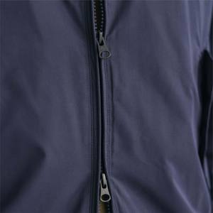 Elegante Chaqueta ligera para hombre: alta calidad, cómoda e ideal para atuendos modernos e informales - Product Image 6