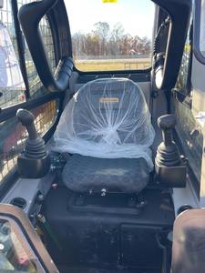 Minicargadora 2024 Ne-W Holland C327 con motor Yanmar Eaton, cilindro hidráulico y cojinete de bomba, caja de cambios de alta eficiencia - Product Image 6