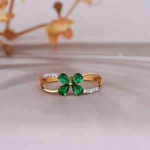 Anillo de compromiso delicado de esmeralda de oro amarillo sólido de 14K, regalo apilable conmemorativo de amor para aniversario con certificación IGI - Product Image 1