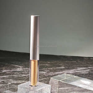 Eyeliner liquide métallisé Vegan personnalisé avec diamant <span class=keywords><strong>argent</strong></span>é marque privée <span class=keywords><strong>eye</strong></span>-<span class=keywords><strong>liner</strong></span> à séchage rapide 24H longue durée avec paillettes dorées - Product Image 2