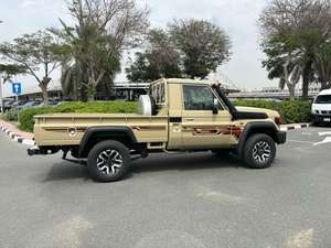 Neuf/Occasion 2024 pour Toyota Land Cruiser LC79 <4L Euro IV Émissions Cabine Simple 4x4 Diesel Automatique Sièges en Cuir Foncé - Product Image 3