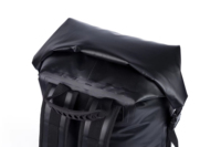 Venta al por mayor de alta calidad mochila impermeable senderismo duradero PVC mochila impermeable con bolsillo con cremallera para senderismo