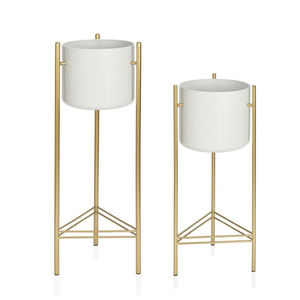 Soporte de maceta de metal blanco de primera calidad, decoración interior hecha a mano para aplicaciones de jardín para flores artificiales a granel - Product Image 1