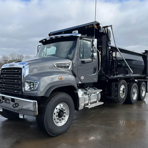Camions à benne basculante Freightliner 114SD d'occasion abordables 2023 2024 2025, moteur Detroit 525HP, boîte automatique - Product Image 1