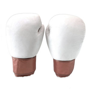 Gants de boxe en cuir personnalisés pour les combattants Professionnels Gants de boxe de style Cleto Reyes Commandes en gros - Product Image 5