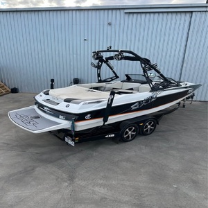 Moto Acuática Sea-Doo RXT-X 300 2025 de 1100cc, 3 Plazas, de Aluminio, con Motor de 4 Tiempos de Menos de 115HP para Deportes Acuáticos - Product Image 2