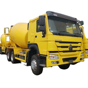 Camión Mezclador de Concreto 6-4 Reacondicionado, Camión de Cemento de 10 Metros Cúbicos de Segunda Mano, Suministrado desde Japón - Product Image 1