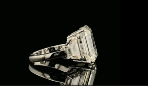 Anillo de Diamante Cultivado en Laboratorio con Certificación IGI de 10 Quilates, Corte Esmeralda, Joyería Fina de Lujo - Product Image 3