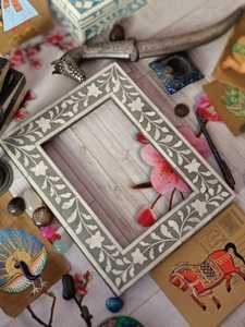 Marco DE FOTOS cuadrado con incrustaciones de hueso de lujo hecho a mano con tamaño y color personalizados para una elegante pantalla de espejo - Product Image 2