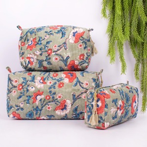 Quilted Cotton Vintage Zipper for Bag <b>Set</b> Handmade Eco-Friendly Large Capacity Cosmetic Storage Case - Product Image 1