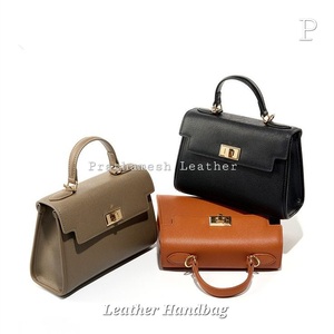 Bolsos de Mano de Cuero para Mujer, Ideales para el Uso Diario, para Llevar lo Esencial en Movimiento, Bolsos Personalizables - Product Image 6