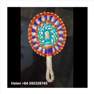 2024 Hot Deal Precio de fábrica coloridos ventiladores de hoja de palma trenzados hechos a mano ventilador de hierba de mar listo para exportar - Product Image 3