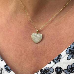 Delicado collar apilable de corazón de plata Moissanite Pave Diamond Heart Pendant regalo para su collar de encanto de corazón - Product Image 4