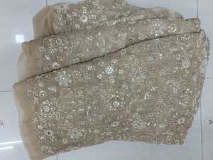 Tela de bordado Net Embroidery CutDana, ancho de 44 pulgadas, para usar en vestidos, saris, lehengas, etc. - Product Image 1
