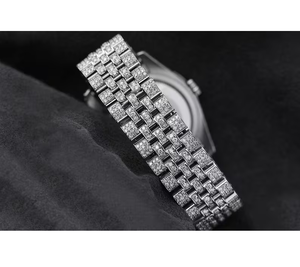 Elegante Reloj de Acero Inoxidable con Movimiento de Cuarzo, Esfera de Cristal y Diamantes de Moissanita para un Estilo Clásico Indio - Product Image 2