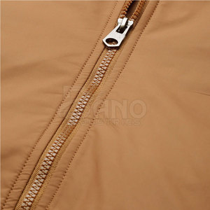 Chaqueta Bomber de invierno ligera de alta calidad para hombre, nuevo estilo, chaqueta acolchada con soporte en blanco liso, tela transpirable XS hecha a medida - Product Image 2