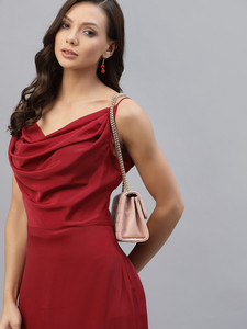 Robe courte sans bretelles pour femmes, mini design dos nu, look d'été sexy pour les fêtes, les galas et les soirées de bal - Product Image 2