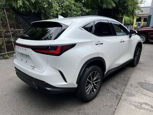 Lexus NX 350 Premium AWD Turbo 2022, cuir, intérieur clair, faible kilométrage, prix abordable, en stock, prêt à être expédié - Product Image 4