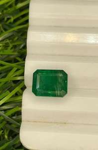 Gema de Esmeralda Verde Natural con Corte Octogonal. Esmeralda para Anillo. - Product Image 2