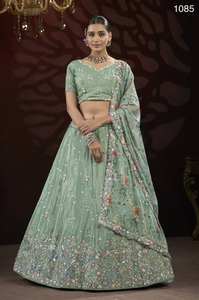 ชุดปาร์ตี้ lehenga choli ออกแบบเย็บปักถักร้อยและลายดอกไม้ dupatta - Product Image 4