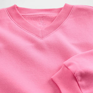 Sudaderas Personalizadas de Alta Calidad con Cuello en V para Niñas, Colección de Invierno, Transpirables y Ecológicas, en Tendencia - Product Image 5