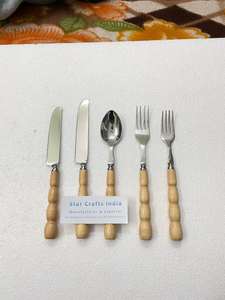 Couverts de conception moderne avec manche en bois, adaptés aux occasions familiales, en acier inoxydable, pour un usage quotidien à la maison et à l'hôtel - Product Image 2