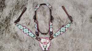 Ensemble de sellerie western en cuir véritable avec incrustation de taureau, têtière et collier de poitrail légers, personnalisation disponible - Product Image 4