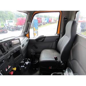 Camión de Combustible Diésel Versalift VN50I05 2024 - Product Image 2