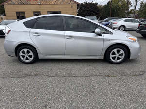 CLEAN 2015 Toyota Pri_us Dos - Product Image 4