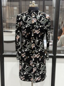 Traje Sherwani Bandhgala Indo-Occidental Negro con Bordado Floral para Hombre, para Bodas y Fiestas, de Secado Rápido y Sin Arrugas - Product Image 1