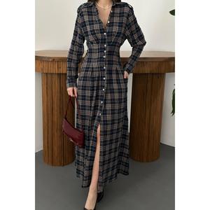 Robe midi plissée à carreaux en coton tissé 100% bleu marine pour l'automne - Taille naturelle - Product Image 4