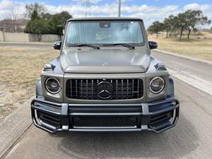 AMG G63 2021 Verde Oliva Oscuro Magno, Motor V8 Biturbo, Tracción en las Cuatro Ruedas, Equipamiento Completo, Sin Modificaciones - Product Image 3