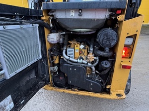 Low Hour Used CAT 259D3 Crawler Loader Premium Diesel Engine Hydraulic System Front Bucket - Product Image 4