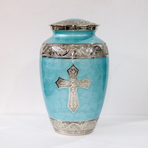 Urnes de crémation de tournesol en laiton en métal pour cendres humaines Urne de cendres en laiton avec urnes en laiton gravées à la main en tournesol Article funéraire - Product Image 6