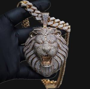 VVS Diamond Pendant Personalizable Lion Face 18K Chapado en oro blanco Hip Hop Iced Out Style para hombres y mujeres Party Wear - Product Image 3