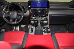 Usado cuidadosamente 2023 Lexus LX 600 F SPORT Manejo 4dr SUV 4WD - Product Image 3