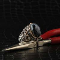 Vente en gros d'anneaux pour hommes de style ottoman Azuris VALKH1047 en argent sterling 925 avec pierre naturelle Aqeeq, Turquie