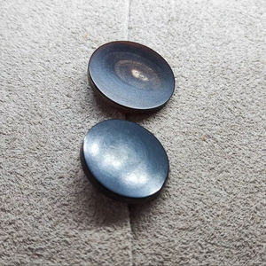 Botón Natural de Cuerno de Búfalo al por Mayor, Acabado en Blanco para Accesorios de Ropa, Alta Calidad - Product Image 1