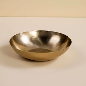 Cuenco Decorativo de Metal para Sala de Estar, Ideal para Invitados y Reuniones Familiares con Artesanía Elegante - Product Image 1