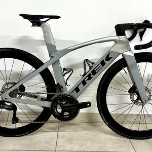 Bicicleta de Carretera MADONE SLR 9 de Alta Calidad, Original 2023 - Product Image 3