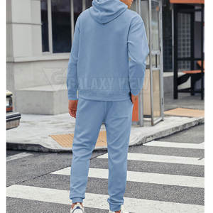 Nuevo Conjunto Deportivo Urbano para Hombre, Material 100% Algodón de Primera Calidad, Hecho en Pakistán - Product Image 4