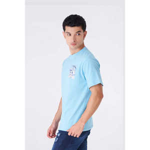 Camiseta azul claro para hombre para una comodidad informal - Product Image 3